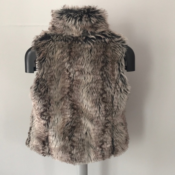 Faux fur vest - Picture 3 of 3